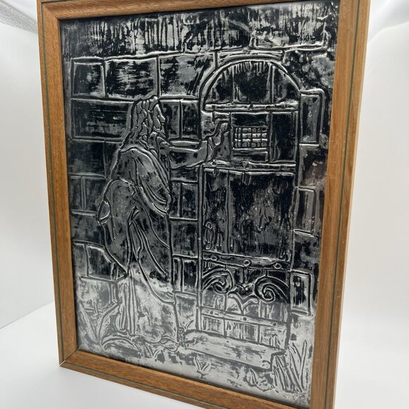 VTG Embossed Metal Jesus At The Door Wall Art Mid Century Christian Religious - Picture 3 of 5